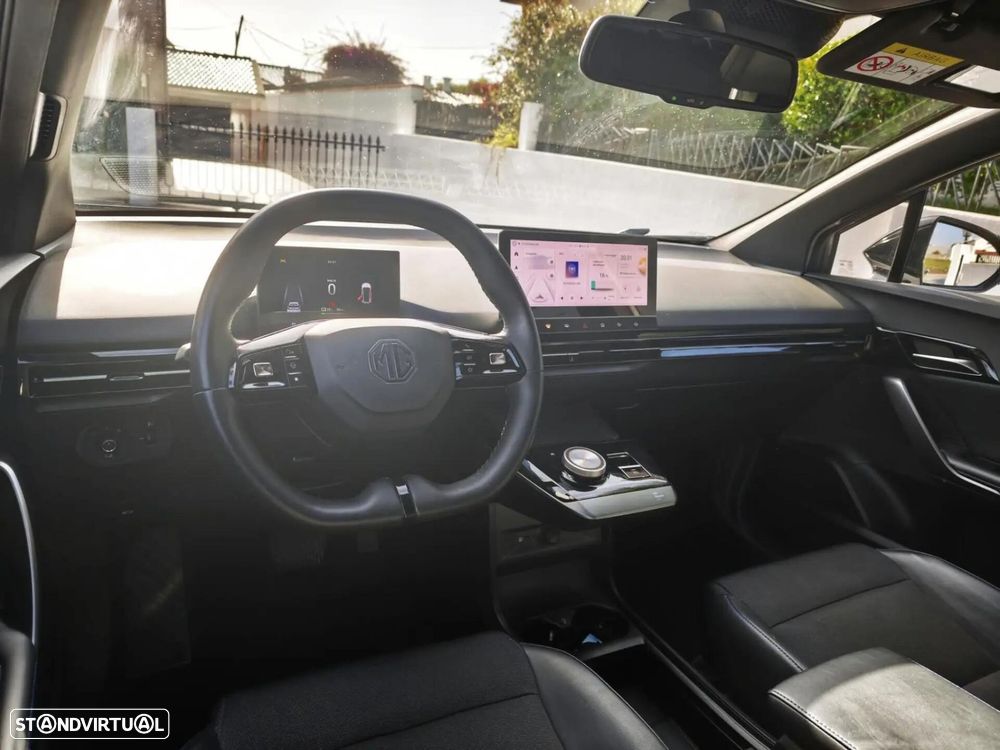 MG MG4 64 kWh Luxury - 21