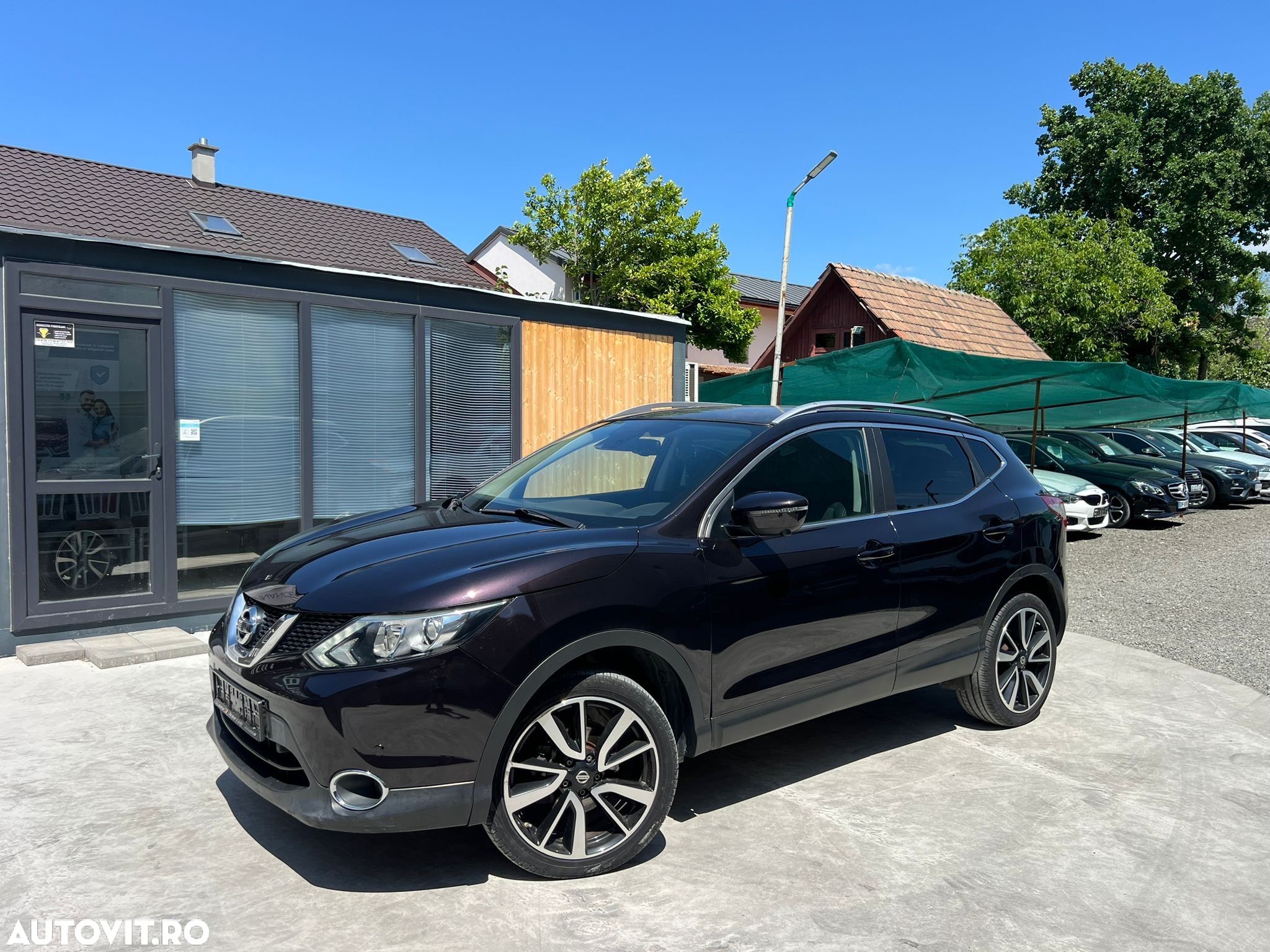 Nissan Qashqai - 1