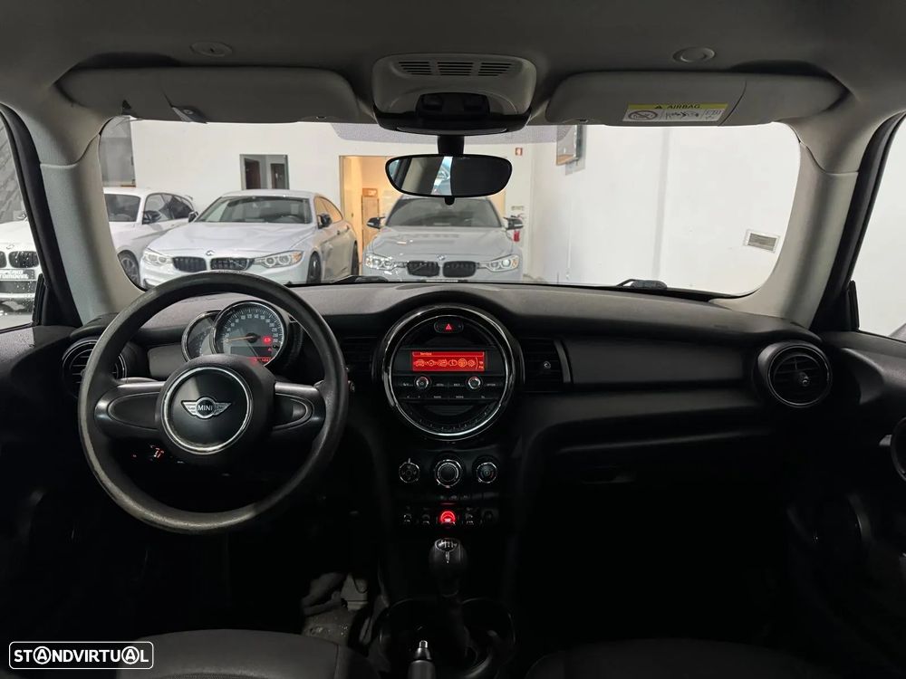 MINI 3 Portas One D - 27