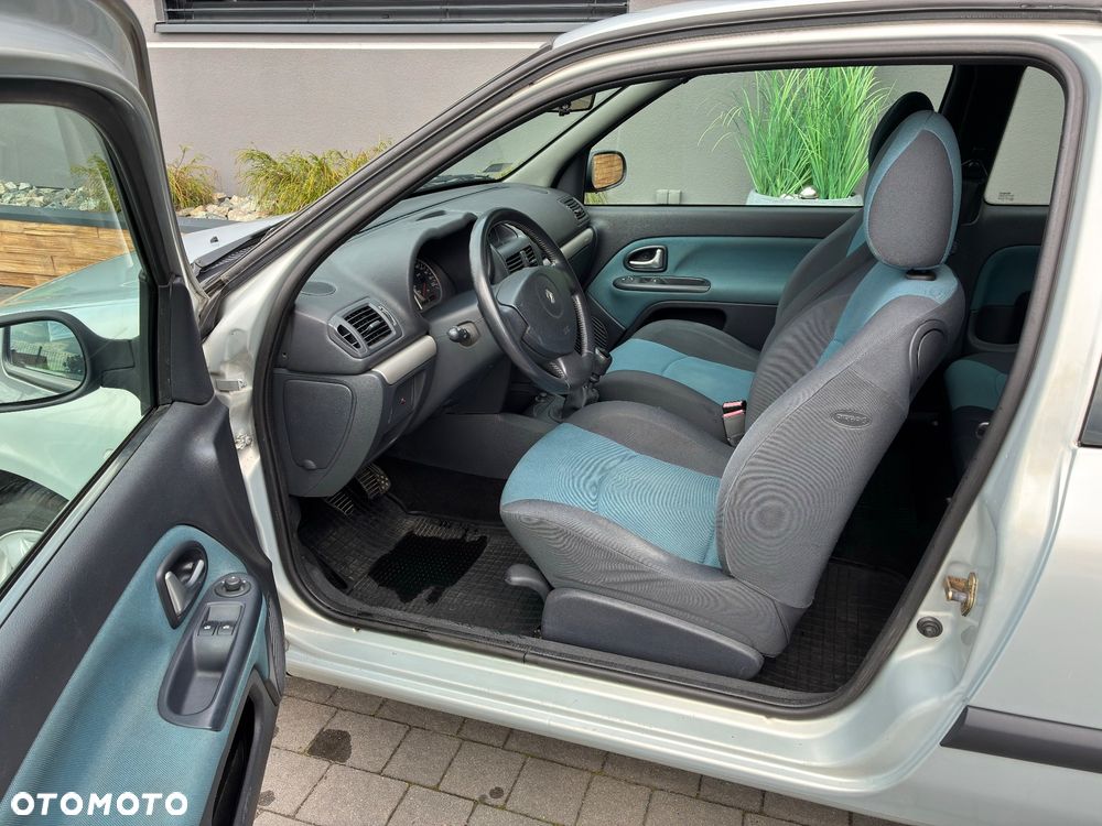 Renault Clio 1.2 16V Extreme - 5