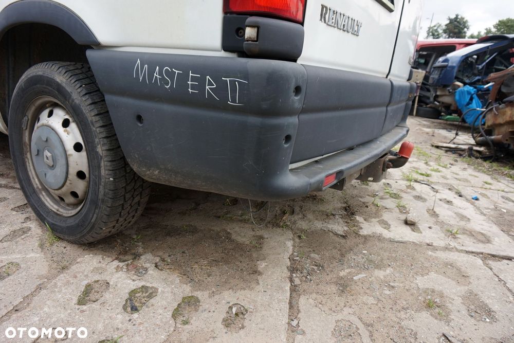 ZDERZAK TYLNY MASTER II LIFT O389  BIAŁY RENAULT 2003-2010 - 2