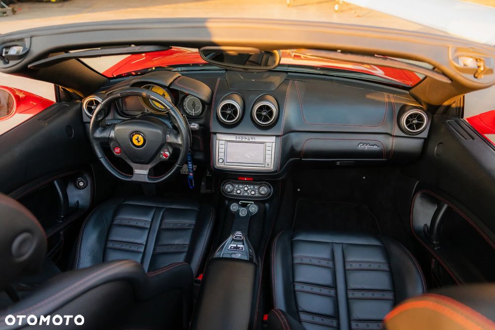 Ferrari California - 16