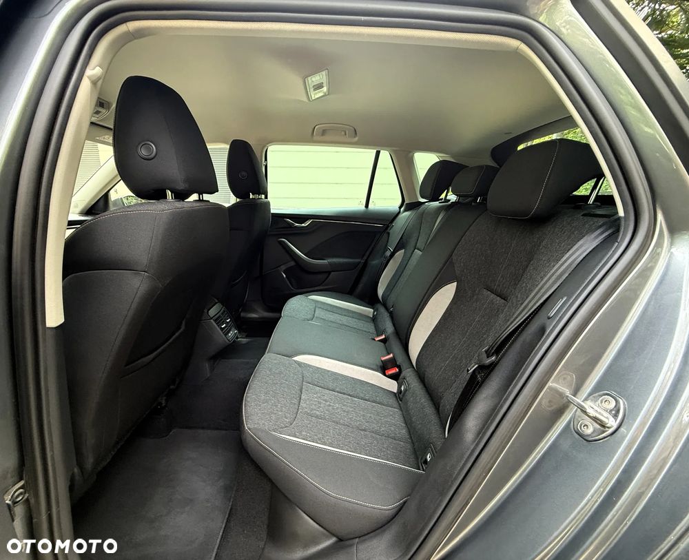 Skoda Kamiq 1.5 TSI Style DSG - 20