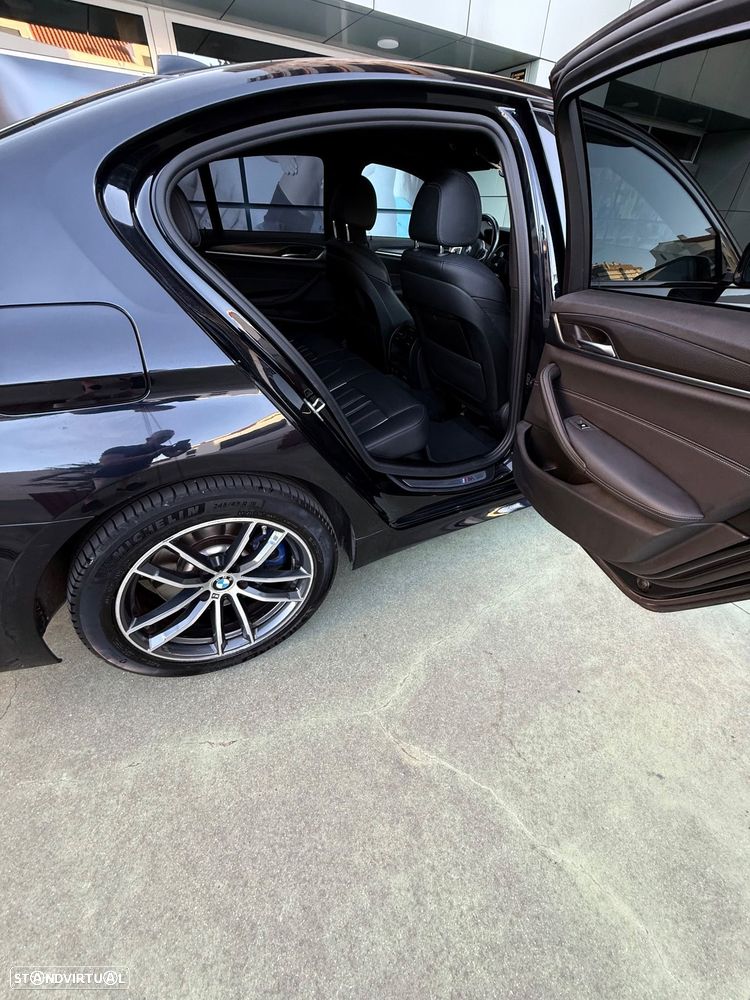BMW 530 e Pack M - 13