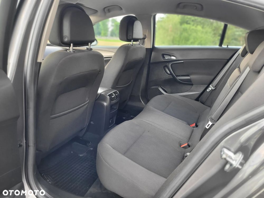 Opel Insignia - 19