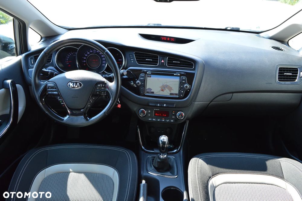 Kia Ceed 1.6 GDI Edition 7 - 16