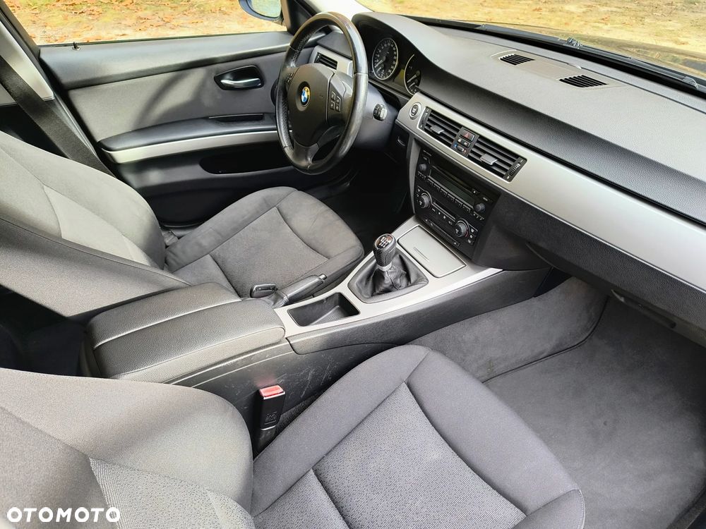 BMW Seria 3 - 15
