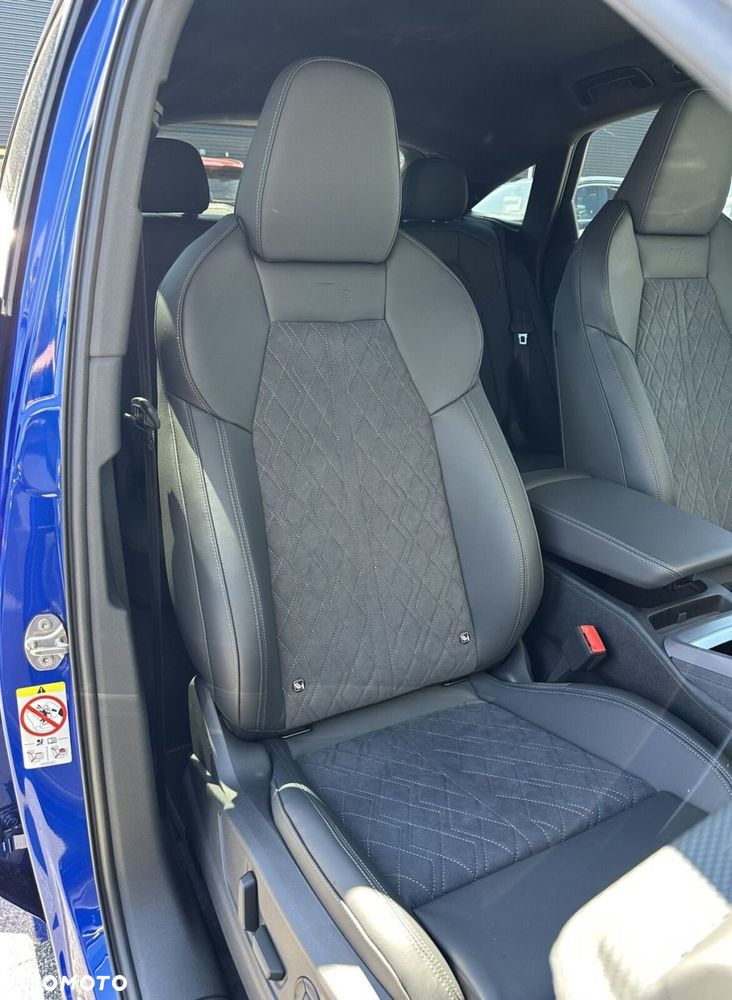 Audi Q5 Sportback - 25