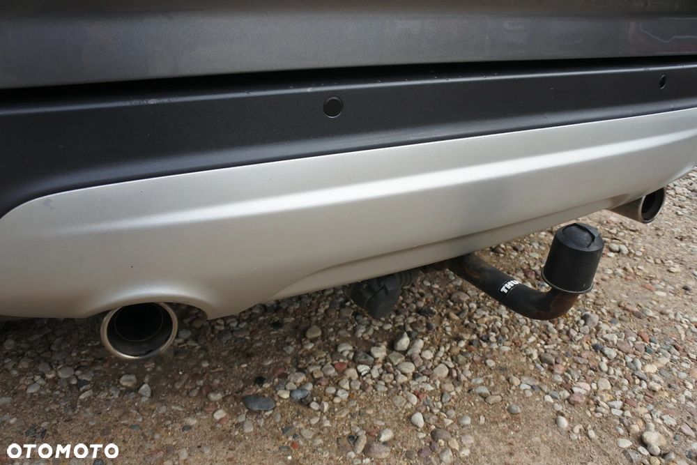 Ford Kuga 2.0 TDCi 2x4 Titanium - 22