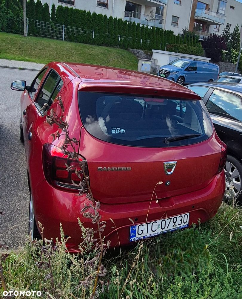 Dacia Sandero 1.2 16V Laureate EU6 - 6