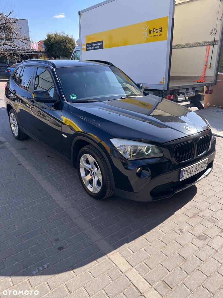 BMW X1 xDrive18d xLine - 12