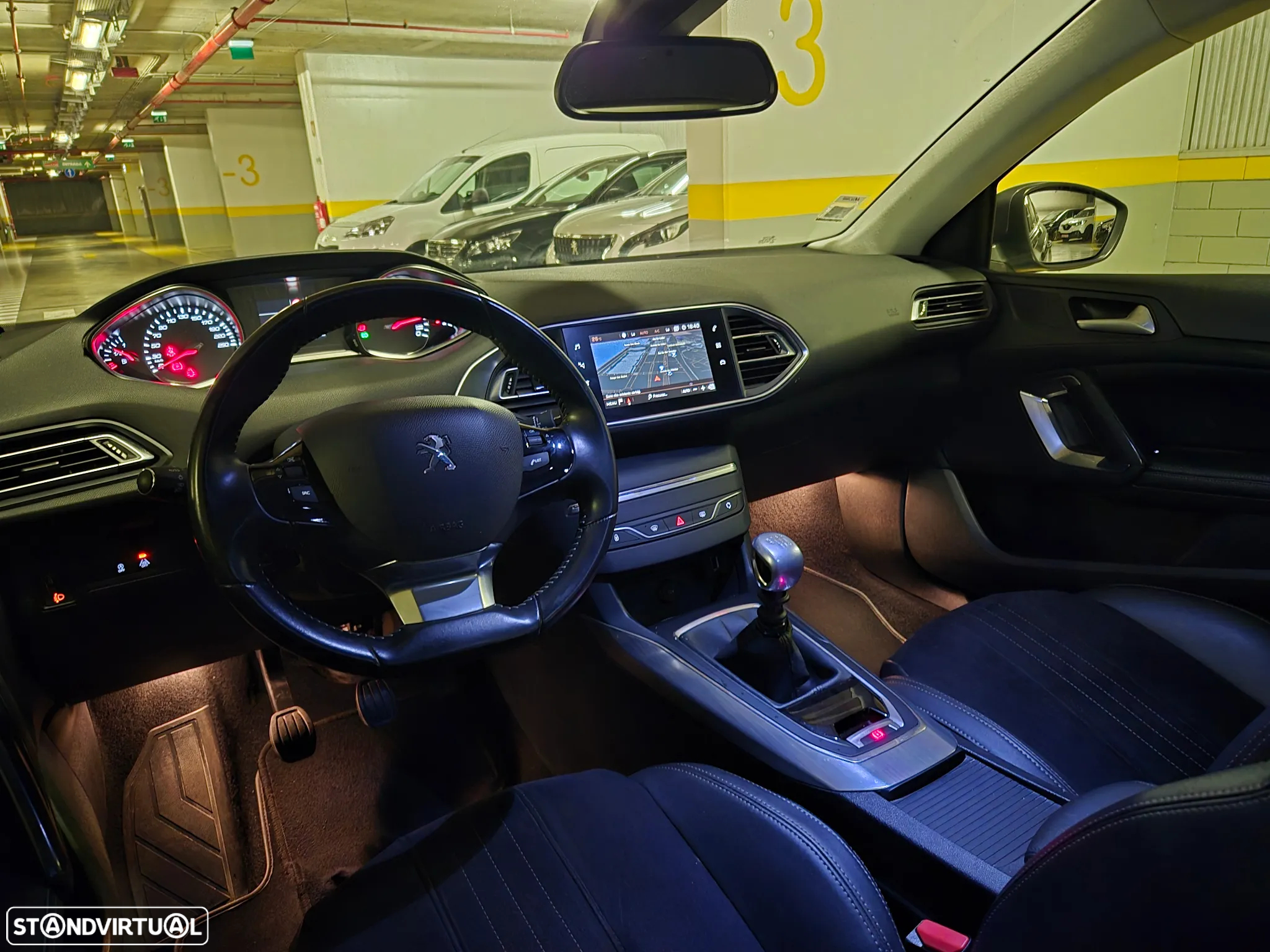 Peugeot 308 SW 1.5 BlueHDi Allure - 15
