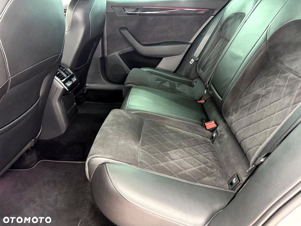 Skoda Superb 2.0 TDI 4x4 DSG Sportline - 27