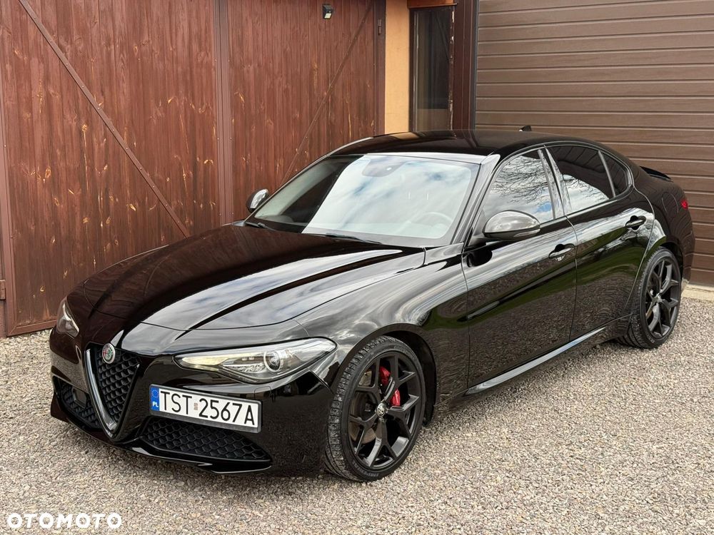 Alfa Romeo Giulia 2.0 Turbo Veloce - 1