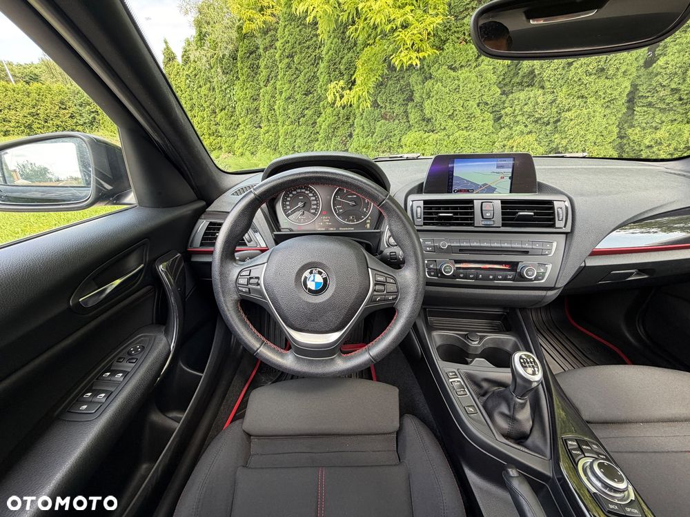 BMW Seria 1 120d Sport Line - 27