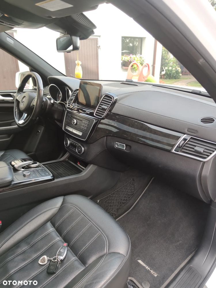 Mercedes-Benz GLE - 17