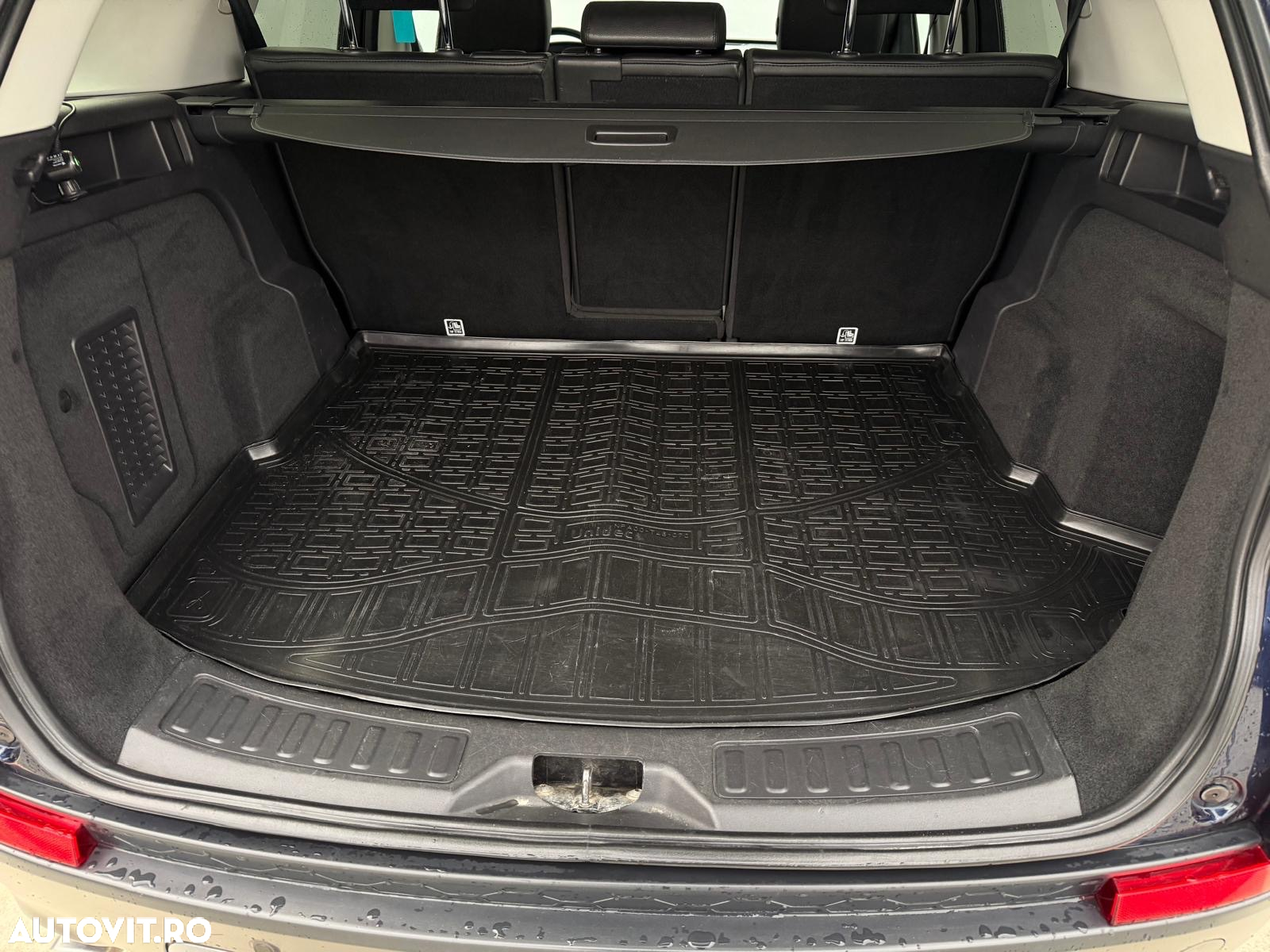 Land Rover Discovery Sport 2.0 l TD4 HSE Luxury Aut. - 17