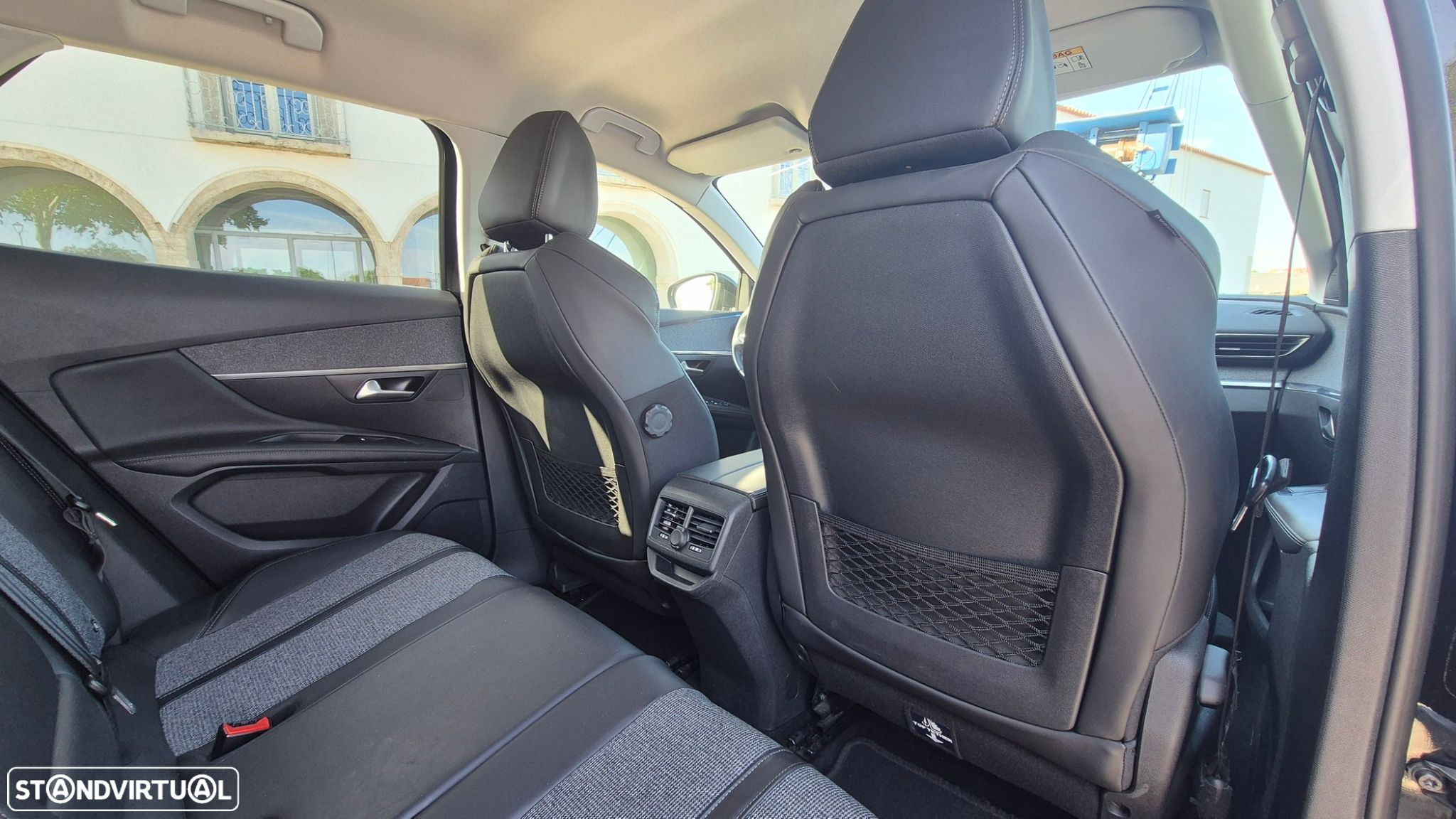 Peugeot 3008 1.6 BlueHDi Allure - 30