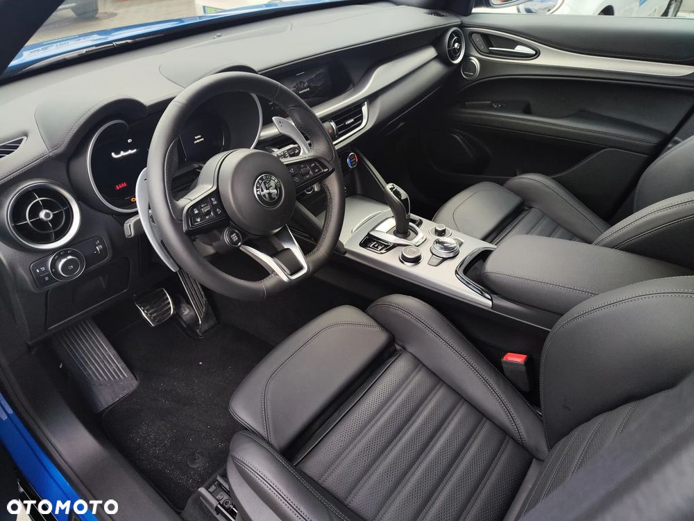Alfa Romeo Stelvio 2.0 Turbo Veloce Q4 - 13