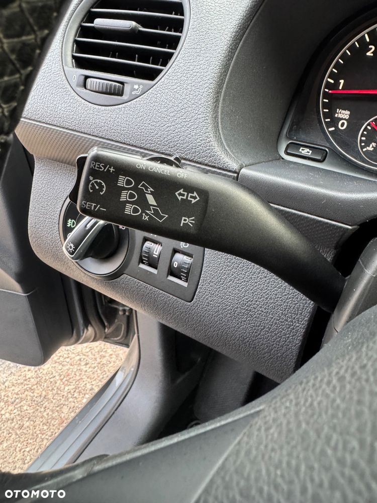 Volkswagen Caddy Maxi Trendline Mixt DSG - 24