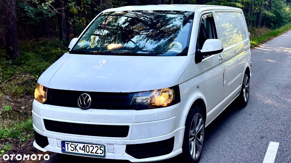 Volkswagen Transporter - 1