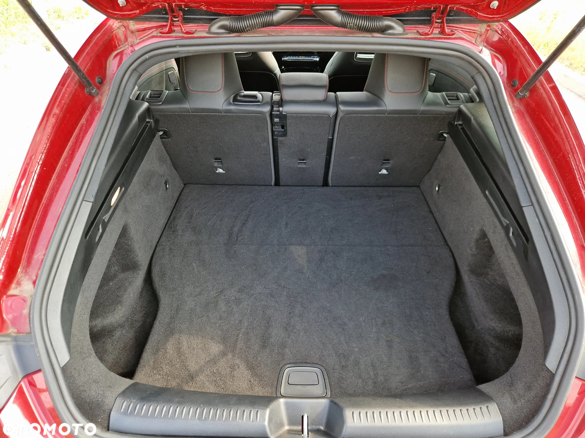 Mercedes-Benz CLA 250 e PHEV AMG Line 8G-DCT - 23