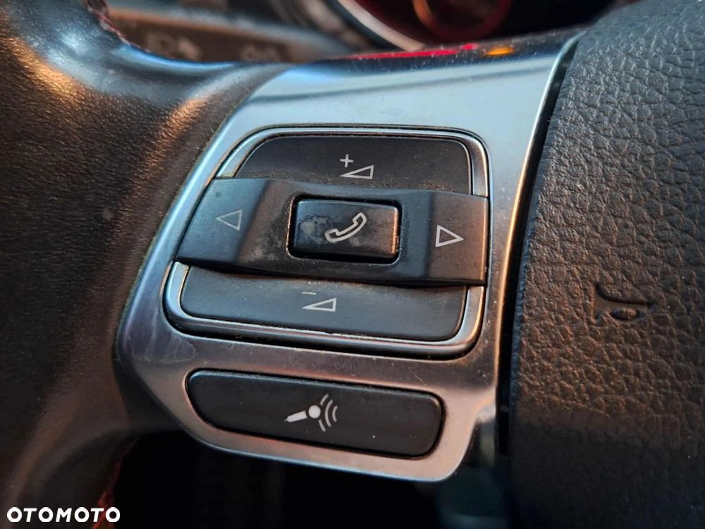 Volkswagen Golf 2.0 GTI - 12
