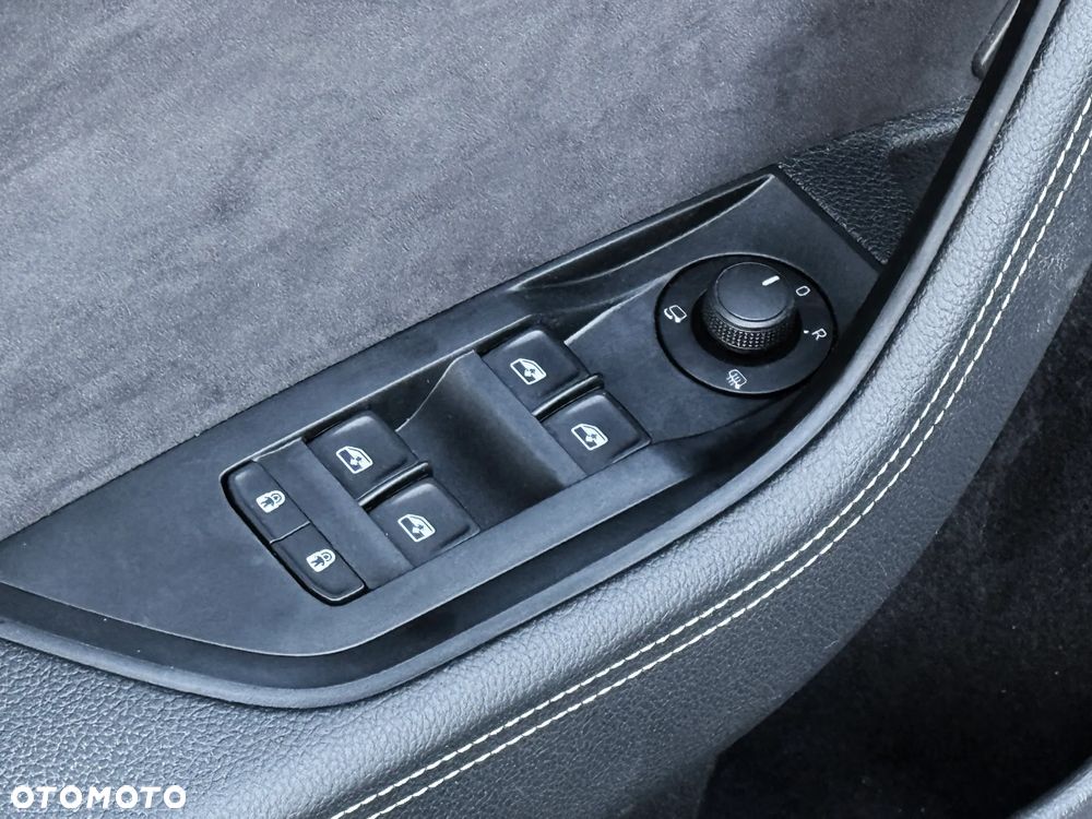 Skoda Superb 2.0 TDI SCR 4x4 Sportline DSG - 25