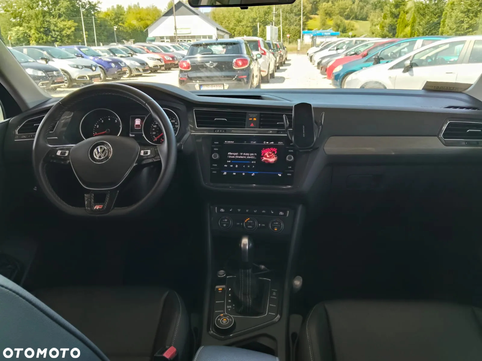 Volkswagen Tiguan - 8