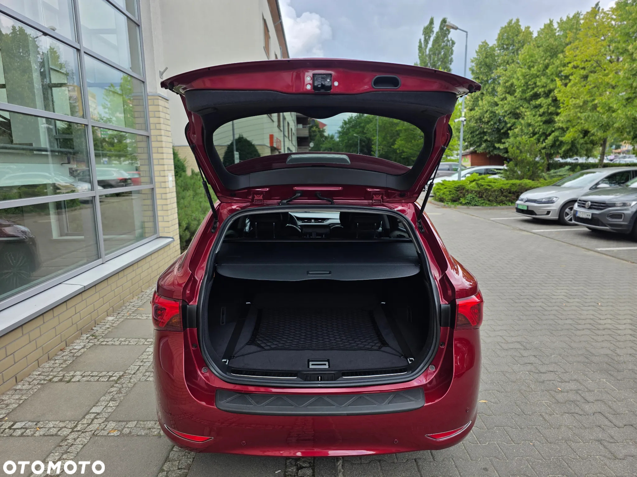 Toyota Avensis 1.8 Prestige - 11