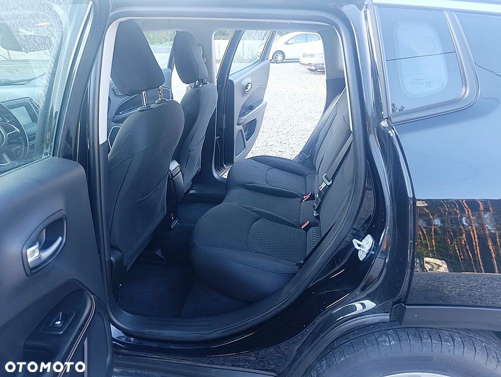 Jeep Compass 1.3 TMair Longitude FWD S&S - 13