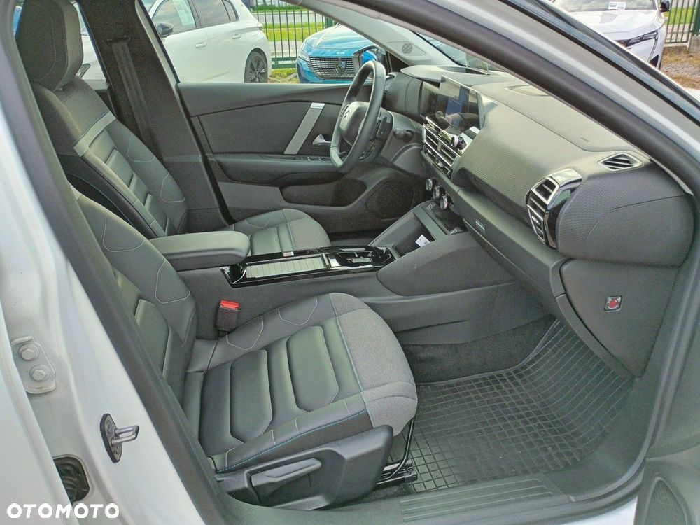 Citroën C4 1.2 PureTech Max S&S EAT8 - 13