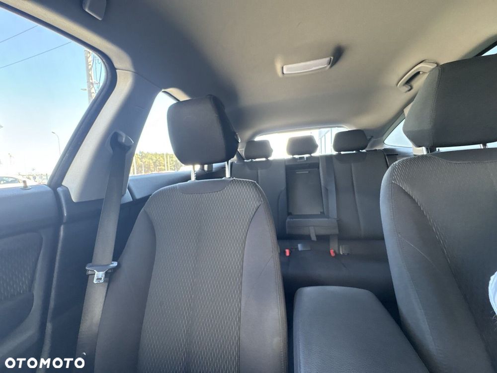 BMW Seria 3 318d Advantage - 13