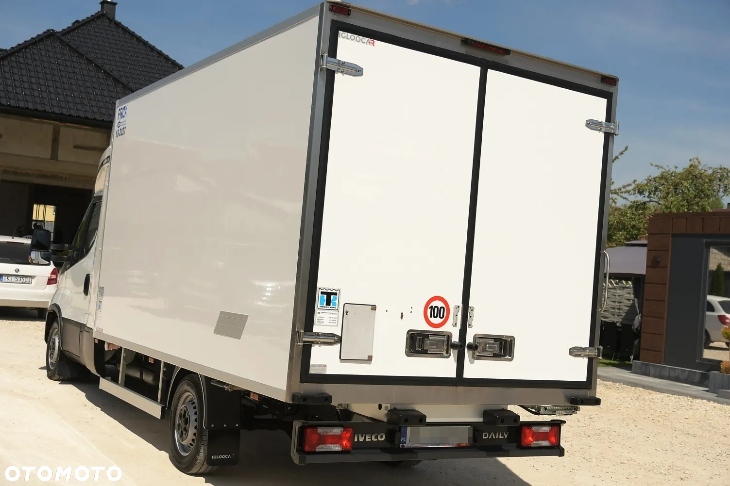 Iveco DAILY 35-180 HiMATIC Mroźnia +25/-25 * 7 PALET * THERMO KING V300 MAX * Salon PL - 6