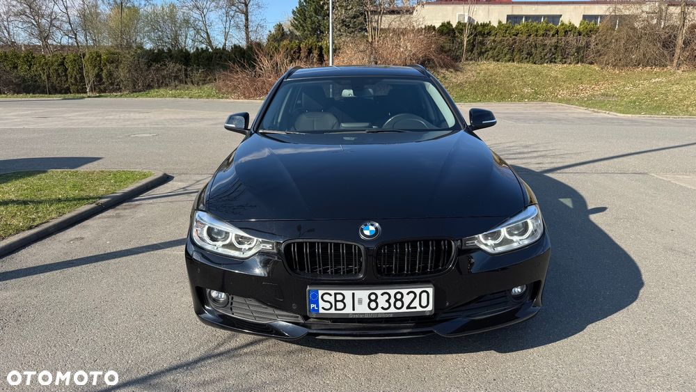 BMW Seria 3 318d - 5