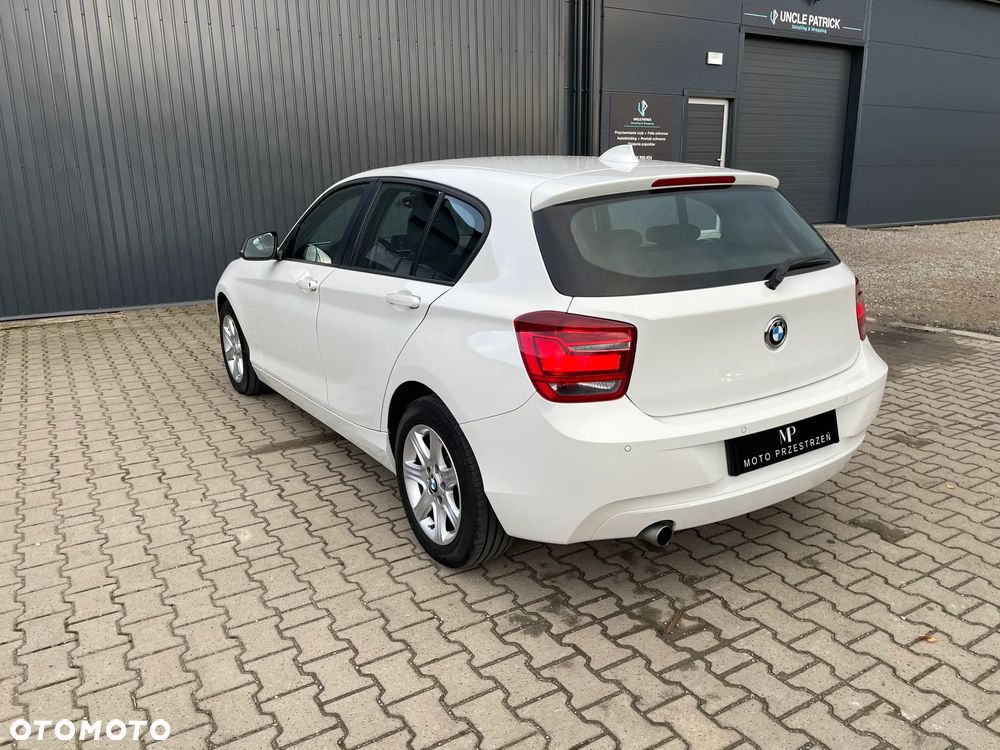 BMW Seria 1 116i - 36