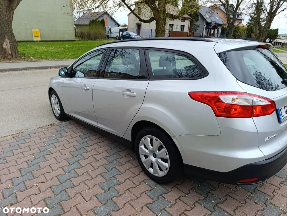 Ford Focus 1.6 TDCi DPF Titanium - 5