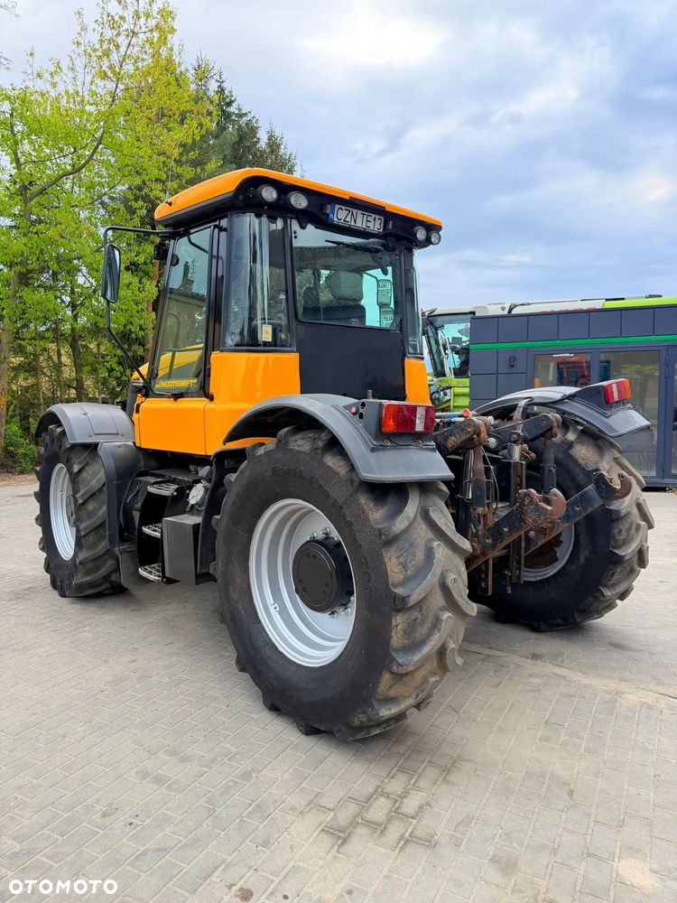 JCB Fastrac 3220 - 14