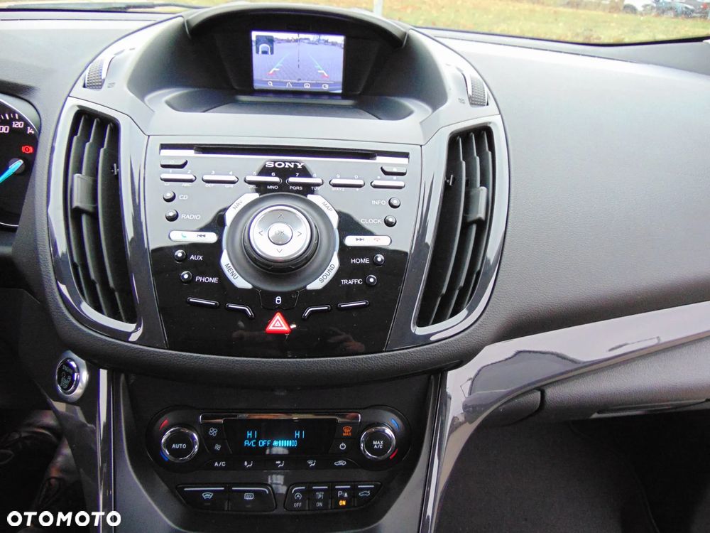 Ford Kuga 1.5 EcoBoost 2x4 Titanium - 26