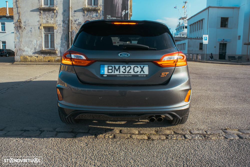 Ford Fiesta 1.5 EcoBoost S&S ST X - 12