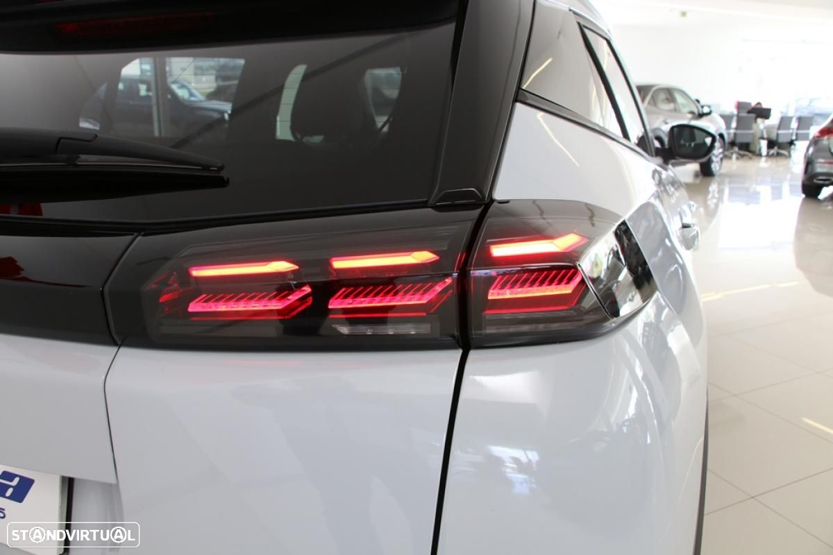 Peugeot 2008 1.2 PureTech Allure EAT8 - 8