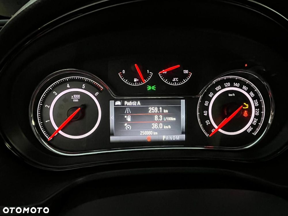 Opel Insignia - 10