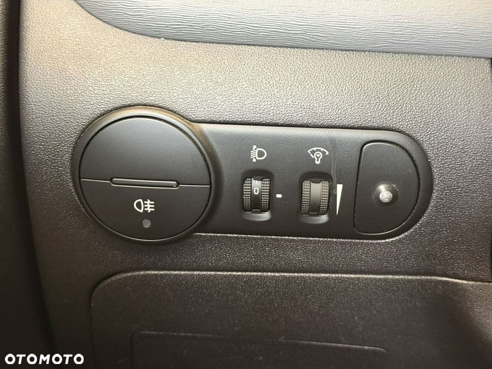 Hyundai i10 1.1 Comfort - 16
