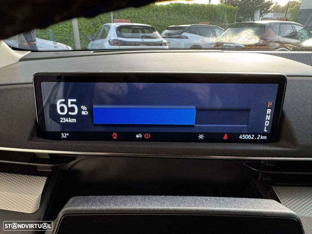 Ford Mustang Mach-E 75.7 kWh Base - 14