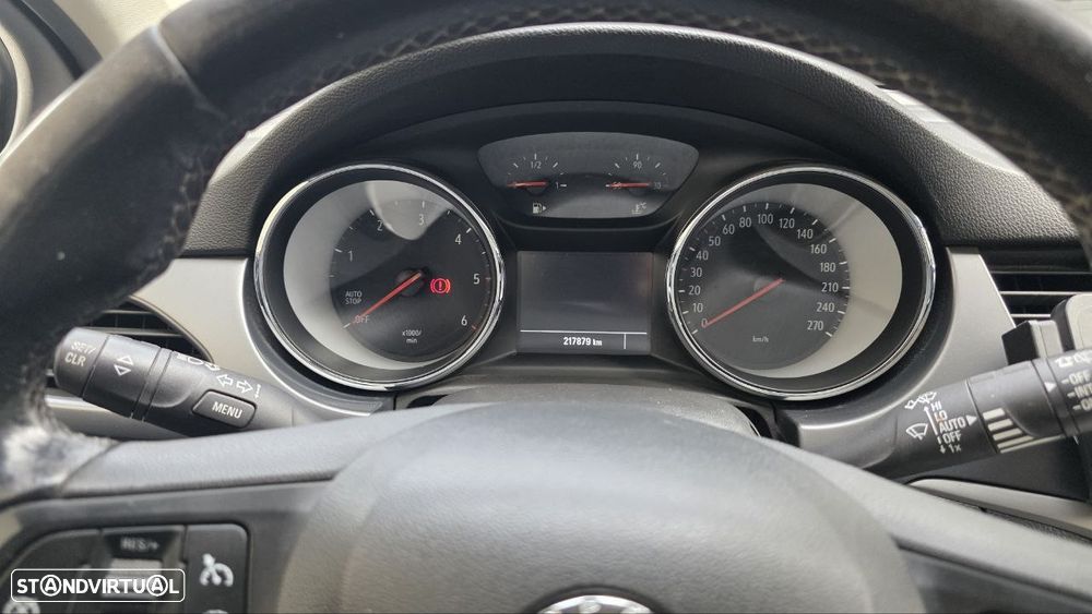 Opel Astra Sports Tourer 1.6 D S&S Dynamic - 11