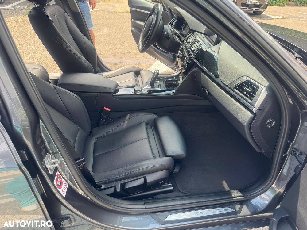 BMW Seria 3 320d xDrive AT - 28