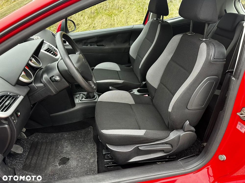 Peugeot 207 75 Urban Move - 24