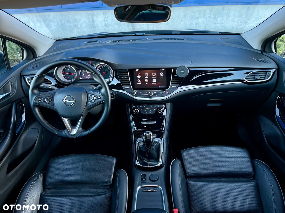 Opel Astra 1.6 BiTurbo D (CDTI) Start/Stop Innovation - 11