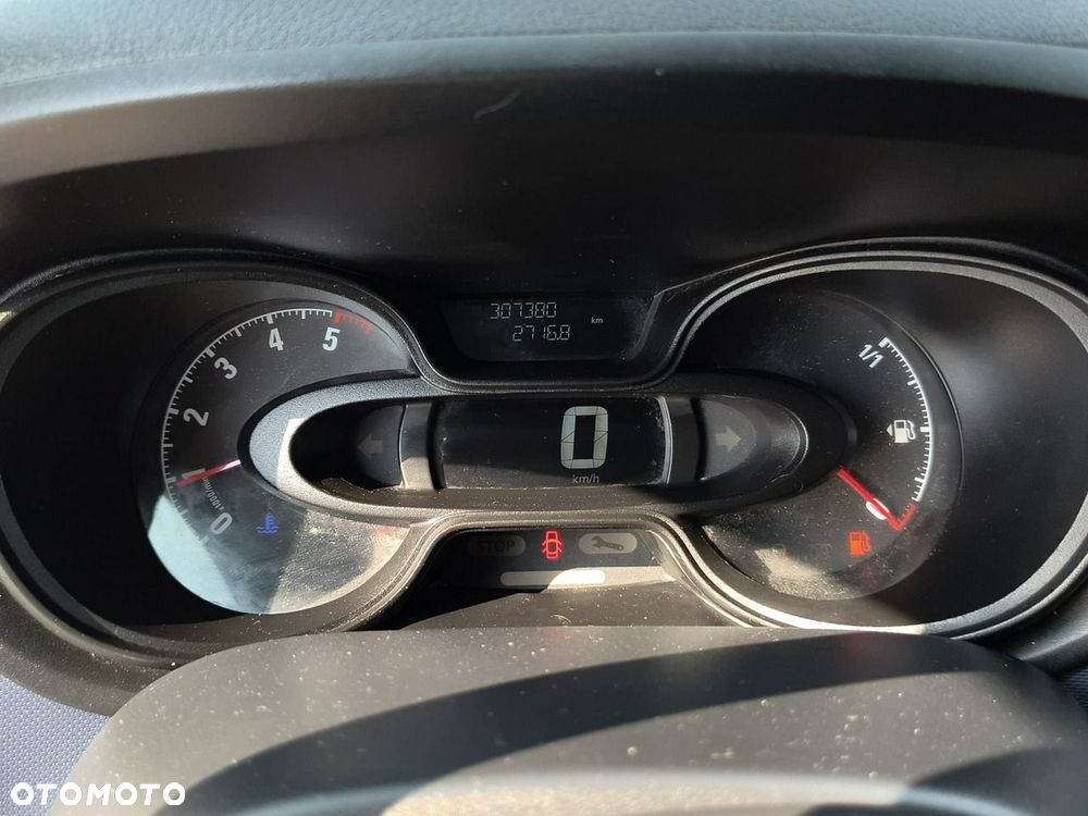 Opel Vivaro - 12