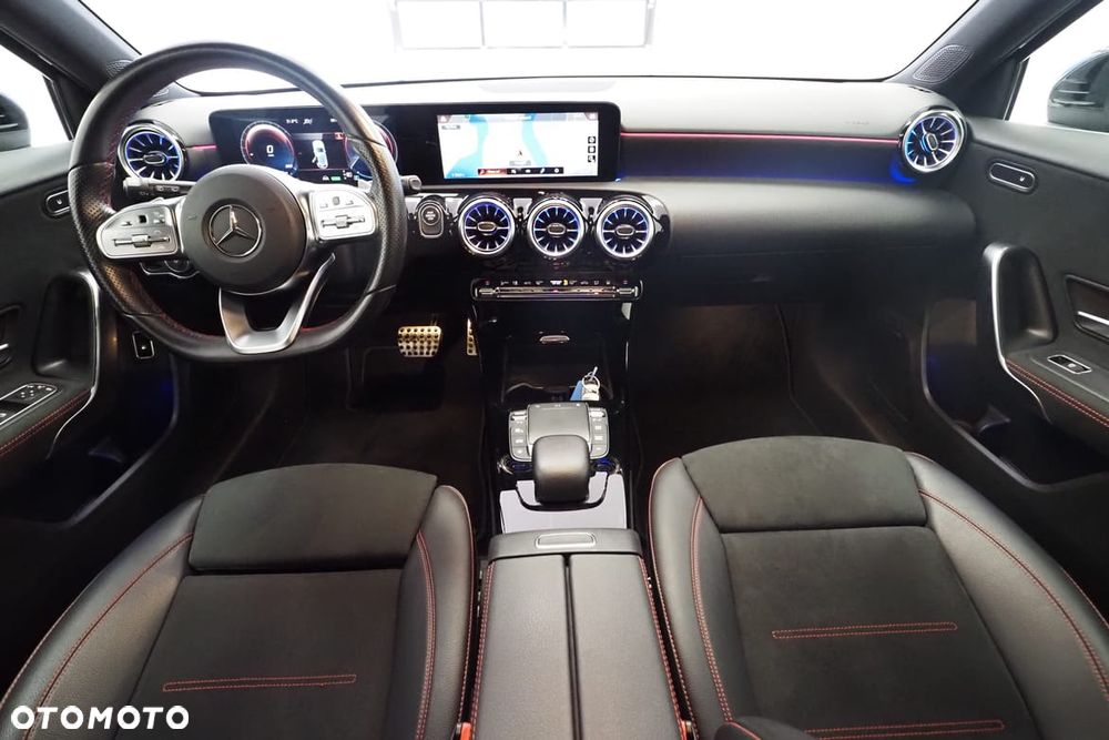 Mercedes-Benz Klasa A 250 e 8G-DCT AMG Line - 13